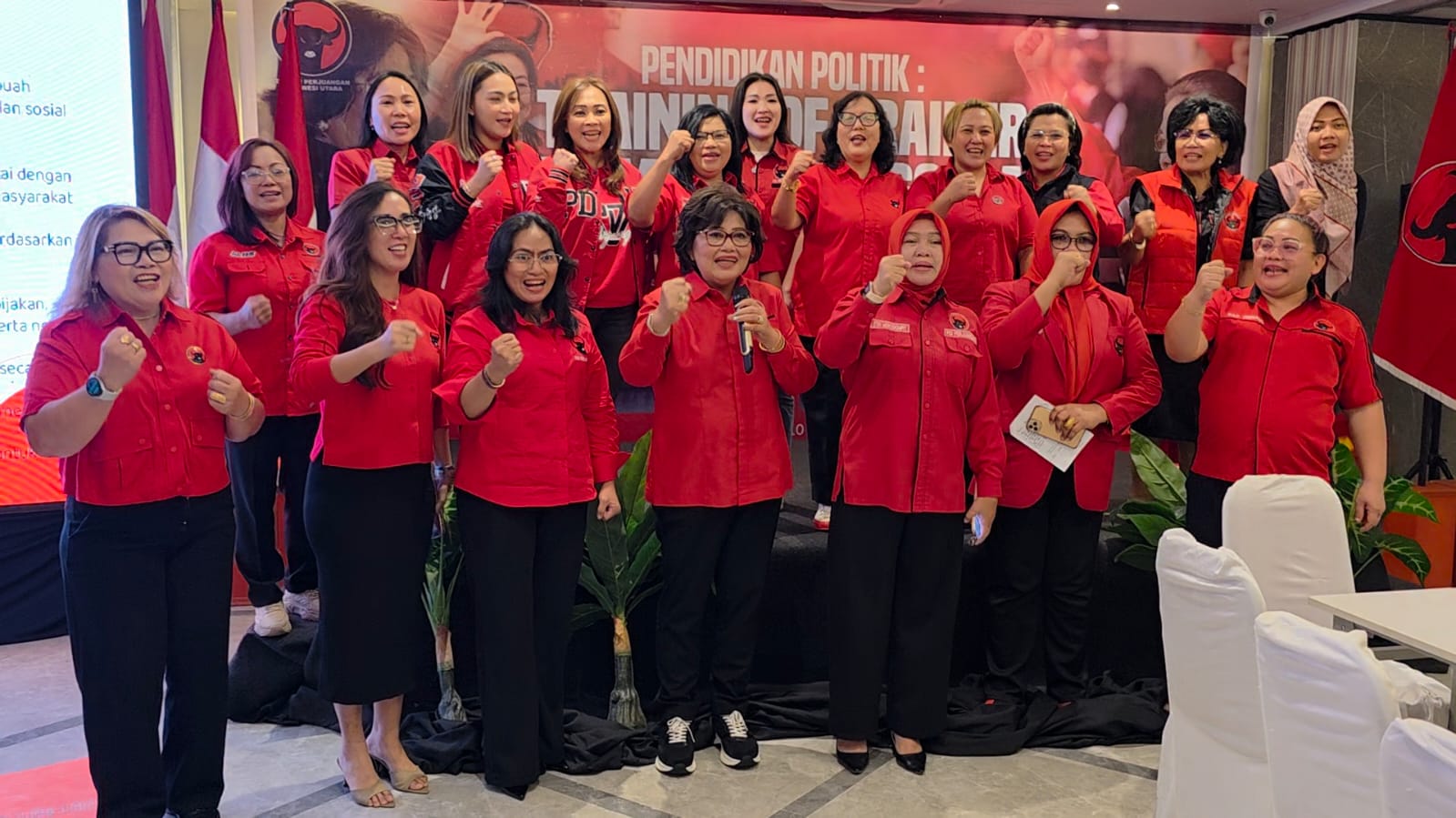 Pimpin Delegasi Minut, Vonny Adel Rumimpunu Komitmen Lahirkan Kader Perempuan Tangguh